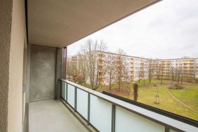Neu saniertes Haus! Schöne 1-Zimmerwohnung in Trotha mit Balkon