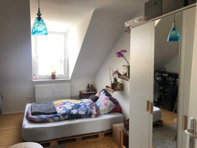 Moderne, kernsanierte 1,5 Zimmerwohnung mit großer Wohnküche inkl. EBK!