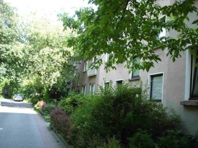 Renovierte 2-Zi.-Wohng. mit Wohnküche in zentraler u.schöner Lage -Besichtigung in Kürze