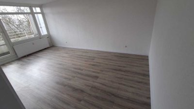 Helle 2-Zimmer-Wohnung mit Balkon in zentraler Lage in Delmenhorst