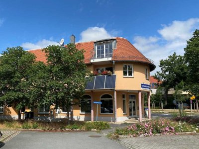 Mehrfamilienhaus mit 4 Wohnungen + 2 Gewerbeeinheiten