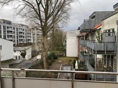 Helle 2-Zimmer Wohnung mit Balkon im 3. OG in Hamburg