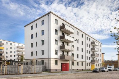 Mit weißen WBS & bezugsfertig / 3-Raum-Wohnung im Neubau Saalfelder Straße