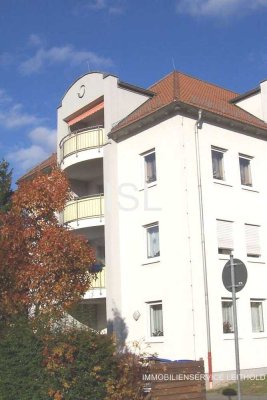 HELL, FREUNDLICH UND KOMFORTABEL - MIT DREI BALKONEN