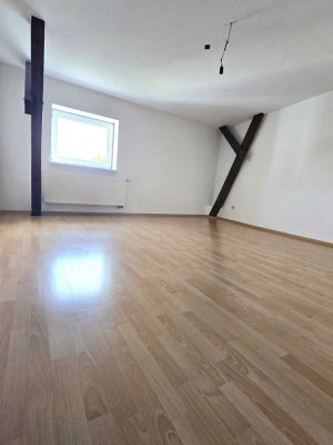 Geräumige Wohnung mit Fachhausflair