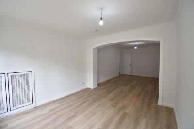 Mit Garten! Renovierte 2,5-Zimmer-Whg in ruhiger Lager