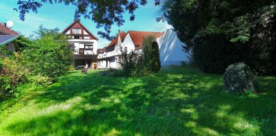 Großauheim: Charmantes Wohn- und Gewerbeanwesen auf parkähnlichem Grundstück