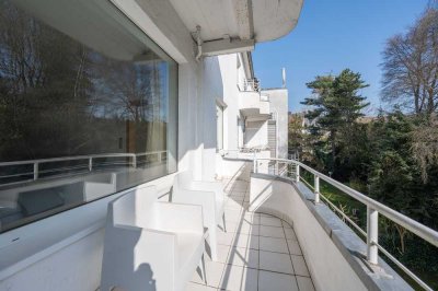 Möblierte Altbauwohnung mit hohen Decken und Balkon im Zooviertel