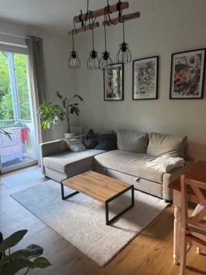 Klosterbachstraße- Balkon, Küche mit Fenster, Wannenbad alles renoviert