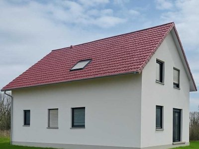 Einfamilienhaus im nahegelegenen Ortsteil von Wilsdruff (ca. 3 Minuten)