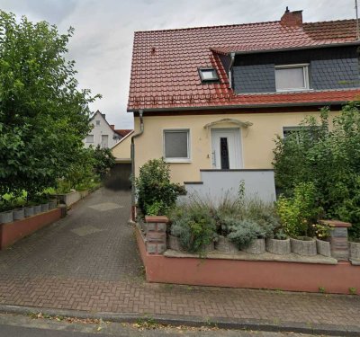 Charmante Doppelhaushälfte mit großem Garten in Freigericht Somborn