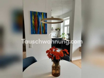 Tauschwohnung: Hochwertig renovierte Altbauwohnung mit Balkon
