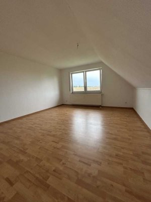 Schöne kleine Wohnung mit Stellplatz