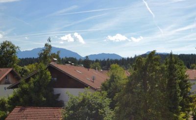 Erstbezug! Außergewöhnliche 3-Zimmer-Balkonwohnung mit Bergblick