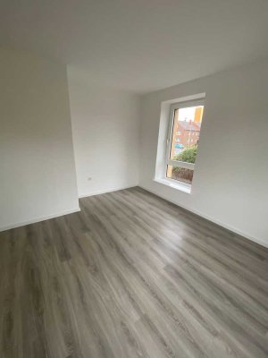*ich werde renoviert* 3-Zimmer-Erdgeschosswohnung mit Balkon