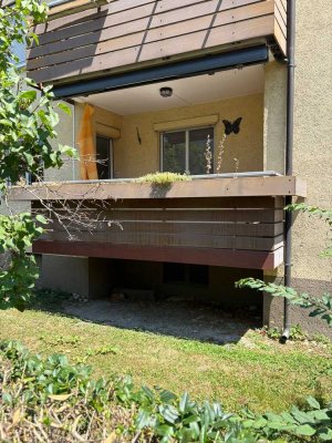 Stilvolle 2-Zimmer-Erdgeschosswohnung mit Balkon in Ludwigsburg