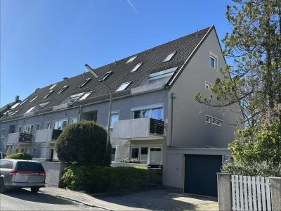 Investieren mit Perspektive! Vermietete 2-Zimmer-DG-Wohnung mit Südbalkon in Solln