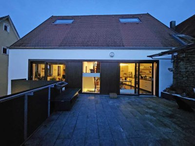Sommer im Stadthaus - Terrasse mit Ausblick! Energetisch saniertes Wohlfühlhaus!