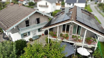 Zwei gepflegte Einfamilienhäuser - Eckgrundstück – flexibel nutzbar für Vermietung o. Mehrgeneration