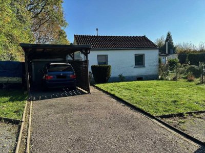 Freistehendes Einfamilienhaus mit großem Grundstück (1183 qm) in Mönchengladbach-Rheydt
