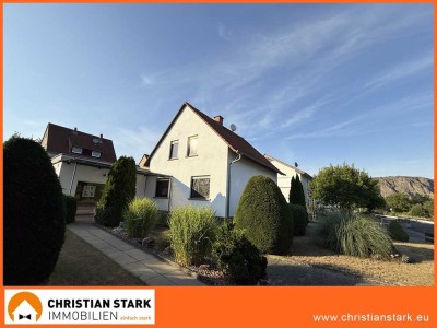 752 m² super gepflegtes Grundstück umgibt dieses Einfamilienhaus mit knapp 150 m² Wohnfläche!