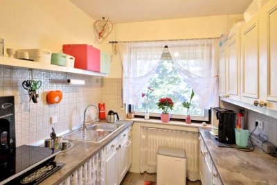 Gepflegte 2-Zimmer-Eigentumswohnung mit Balkon und Garage in ruhiger Lage von Bad Wildbad