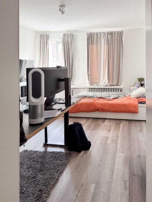 Saniertes und möbliertes 1 Zimmer-Apartment in Pempelfort