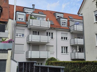 2,5-Zimmer-Wohnung mit Südbalkon & Tiefgaragenstellplatz in zentraler Lage von Weingarten