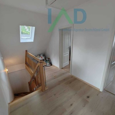 Saniertes EFH mit Wintergarten und Einliegerwohnung, auf Wunsch mit zusätzlichem Baugrundstück