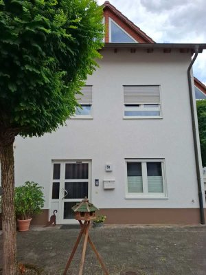 Schönes Haus mit sieben Zimmern in Südliche Weinstraße (Kreis), Eußerthal