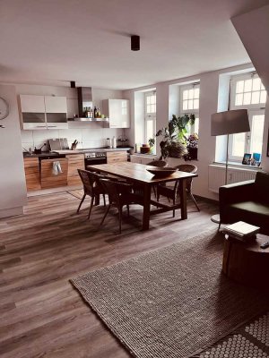 2-Zimmerwohnung mit EBK und StP