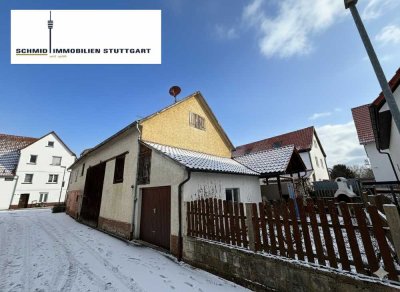Kleines Haus mit großer Scheune und kleinem Garten in Neckartailfingen