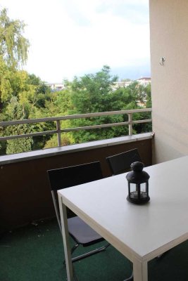 *** Einziehen und Wohlfühlen *** Schicke 2-Zimmerwohnung mit großer Loggia