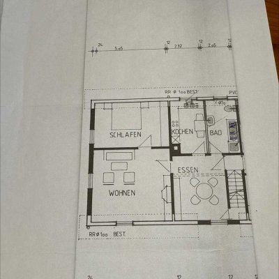 Helle 3 Zimmer-Wohnung im Obergeschoss eines 3-Parteienhauses