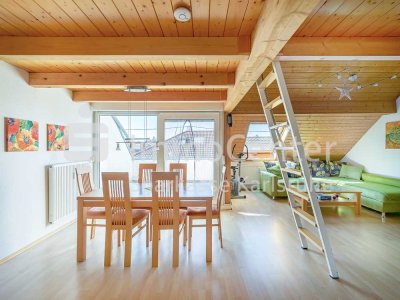 Wohnen über den Dächern: 3-Zimmer-Dachgeschosswohnung mit sonniger Dachloggia