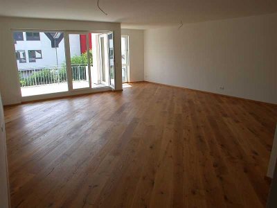 Bj. 2016 mit Topausstattung! 3 ZKBB - 120 m² mit EBK + Massivparkett Ortsmitte Dotzheim € 595.000,-