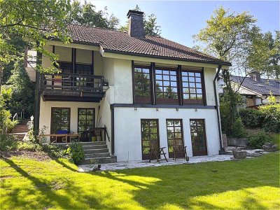 Natur pur!
Individuelles EFH mit Einliegerwohnung in ruhiger Ortsrandlage von Möhnesee-Günne!