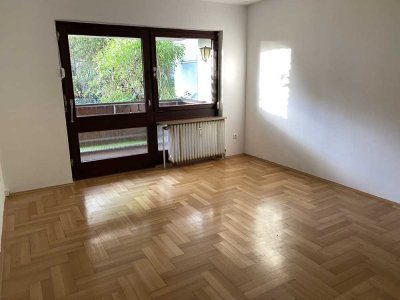 2-Zimmer-Wohnung mit Balkon nahe dem Schloss Colmdorf zu vermieten