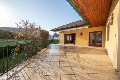 Bungalow mit großer Südterrasse!