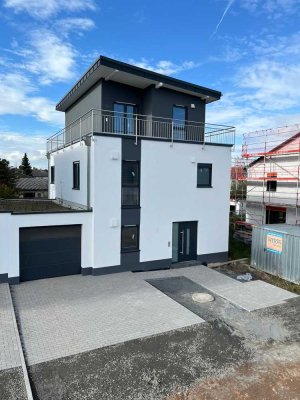 Neubau erstbezug Einzelhaus mit Solar mit Regenwasserspeicher Massiv