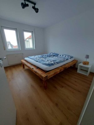 Helle 2-Zimmer-Wohnung mit Balkon in Neu-Anspach