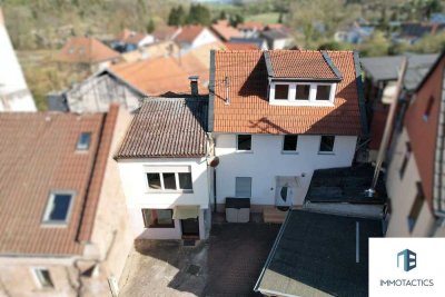 Saniertes Einfamilienhaus mit großem Grundstück und separater Wohneinheit inklusive