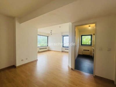 M'GLADBACH - RHEYDT GEPFLEGTE 2-ZIMMER ETAGENWOHNUNG INKL. DACHTERRASSE IM HERZEN VON RHEYDT!