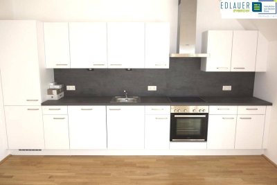 Exklusive Dachgeschosswohnung mit großzügiger Dachterrasse!