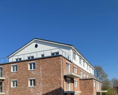 Erstbezug mit Balkon und EBK: Exklusive 4-Zimmer-Terrassenwohnung mit geh. Innenausstattung