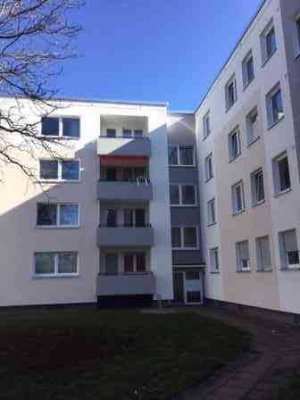 Sanierte und familienfreundliche 3 Timmer-Wohnung mit Balkon / Freifinanziet