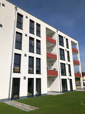 Traumhafte 2-Zi.-Wohnung inkl. EBK und Terrasse im Erdgeschoss in Lichtenfels