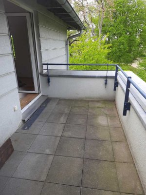 Waldschlösschen - Schöne 2 Raum Dachwohnung zu vermieten