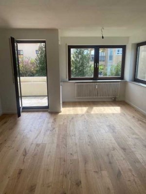 Wunderschöne 2,5-Zimmer-Wohnung mit neuem Echtholz-Dielenboden in Wendlingen am Neckar