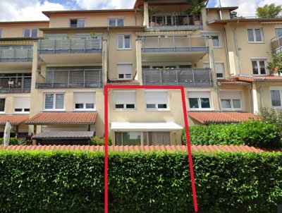 "Haus im Haus" - Schöne 4,5-Zimmer-Wohnung mit Terrasse und EBK in Sindelfingen